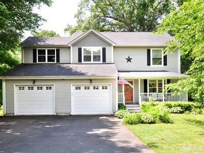 11 Spice Bush Lane