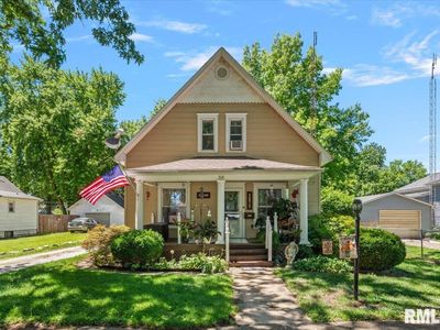 Property at 319 N Maple St, Nokomis, IL
