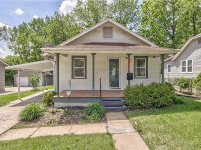 211 E 80th Ter