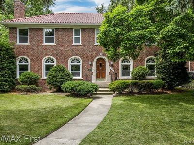 Property at 1349 Devonshire Rd, Grosse Pointe Park, MI