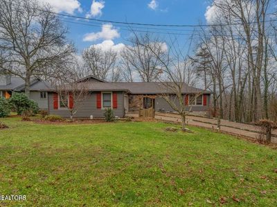 166 Canterbury Dr