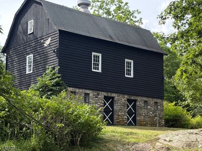 373 Green Rd