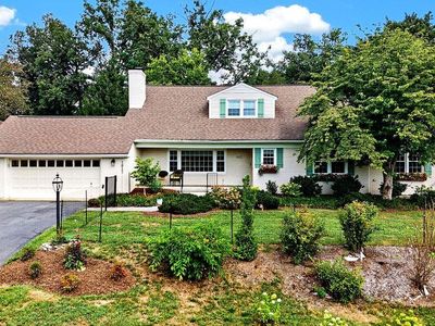 1817 Cherokee Rd