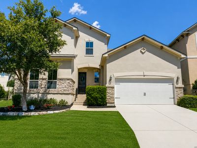 24114 Stately Oaks