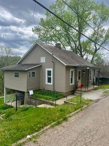 350 Oak St