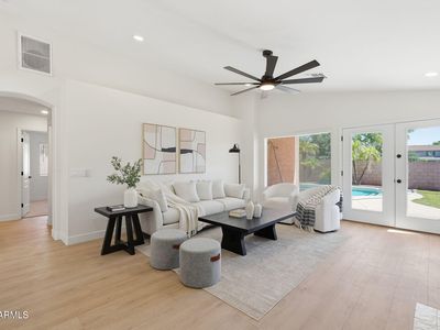 237 W Loma Vista Street