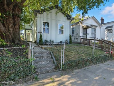 942 E Saint Catherine St