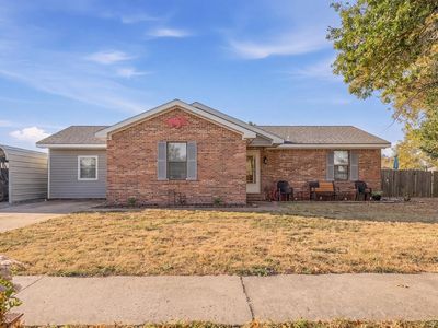 138 W Cheryl St
