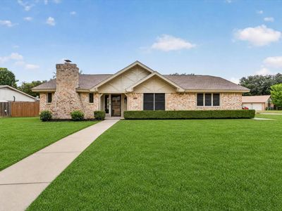 5817 Stone Dr