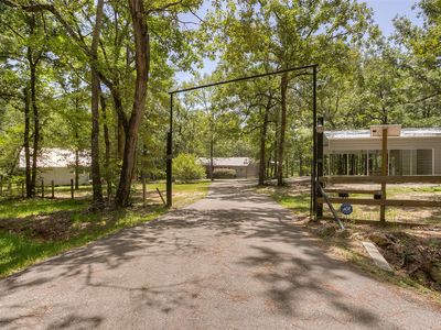 250 Red Bird Ln