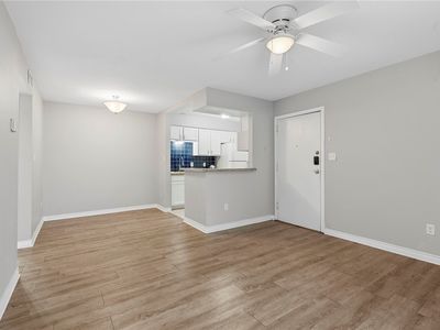 904 University Oaks Blvd APT 123