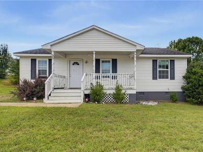 3 Dan Hughes Ct