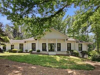 460 Riverside Pkwy
