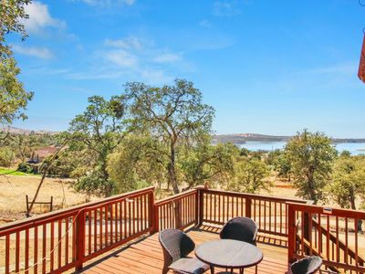 5270 Arbolada Dr