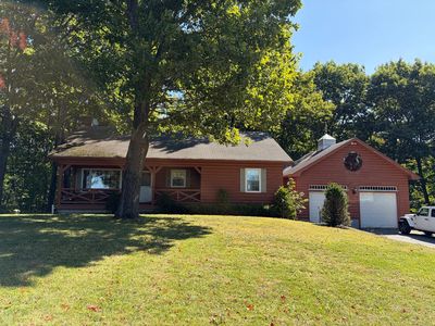 11 Woods Rd