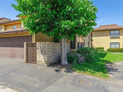 1543 W Avenue L Unit 1