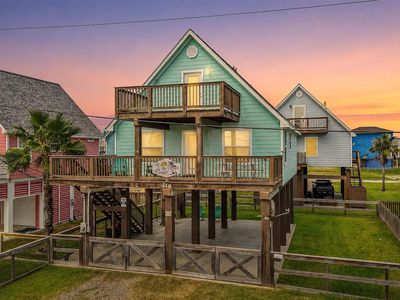 218 Sea Oats Dr