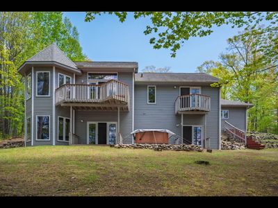 10405 Howards End Rd