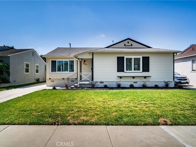 2526 Dollar St