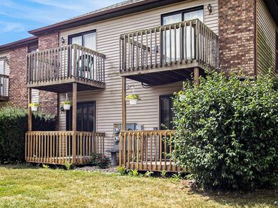 1221 Clarinet Blvd E