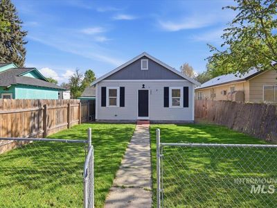 284 Fargo Ave