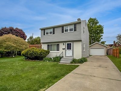 137 Parkway Dr