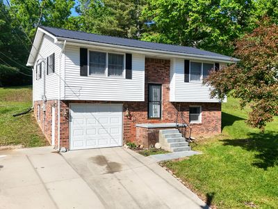 105 Paul St