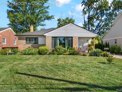 Property at 18474 Beverly Rd, Beverly Hills, MI