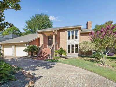 114 Lakeside Dr