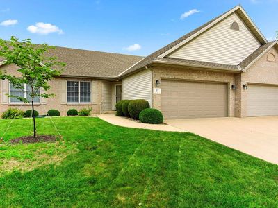 Property at 61 Fox Creek Ct, Morton, IL