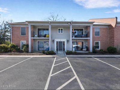 8 Dupont Way APT 1