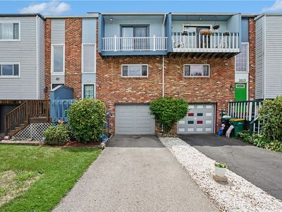 3115 Camberly Dr