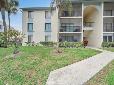 1109 Green Pine Blvd APT C1