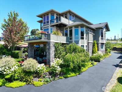 1672 NW Juneau Court