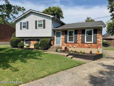 Property at 8907 Bobrader Ct, Jeffersontown, KY