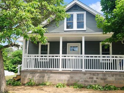 17 Lindbergh Ave