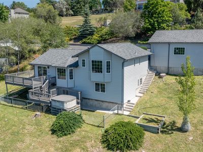 141 Crestview Ln