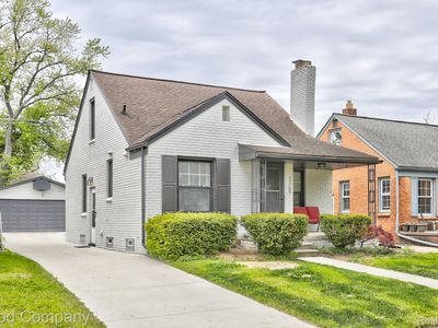 3269 Royal Ave