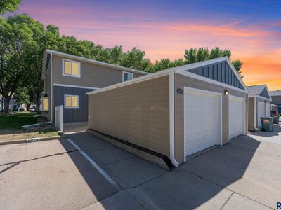 Property at 1210 S Bridgeport Pl, Sioux Falls, SD