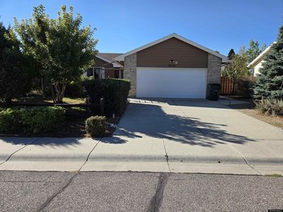 Property at 2229 Absaroka Trl, Bar Nunn, WY