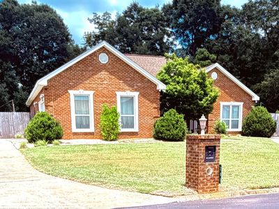 280 Rosa Ln