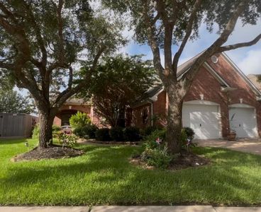 2730 Driftwood Dr