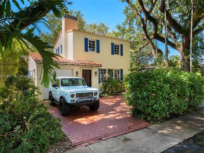 528 Alcazar Ave