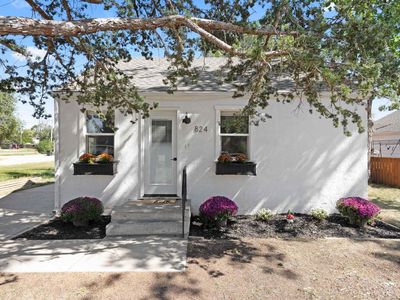 824 Holcomb Ave