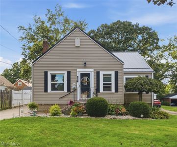 88 Ansel Ave