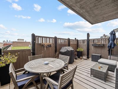 1400 Hudson St Unit 707