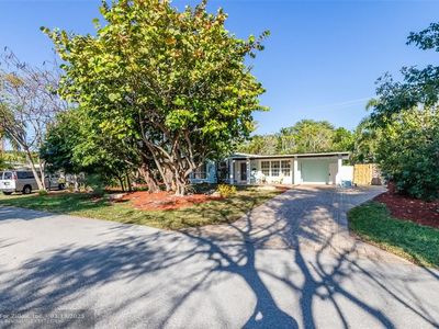 1210 NE 26th Terrace