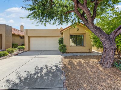310 E Highcourte Ln