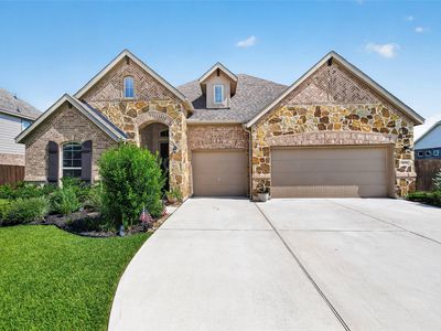 Property at 11806 Autumn Leaf Dr, Mont Belvieu, TX