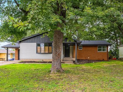 2418 N Lehman Rd